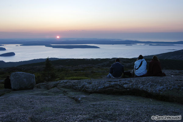 &copy; Pawel Janczykowski