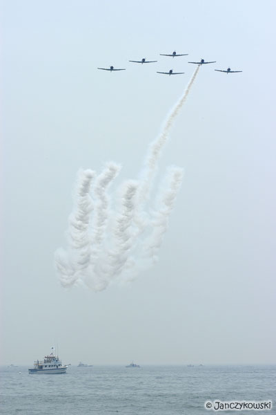 &copy; Pawel Janczykowski
